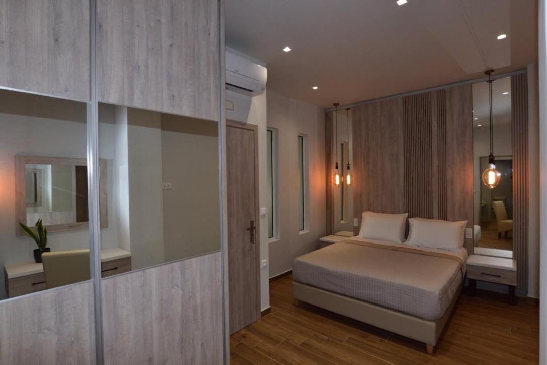 Gonis Grand Luxury Suite Палеохора Екстер'єр фото