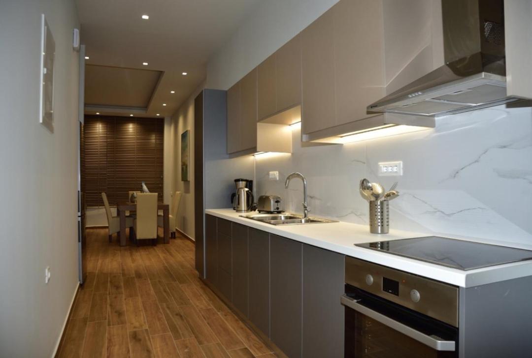 Gonis Grand Luxury Suite Палеохора Екстер'єр фото
